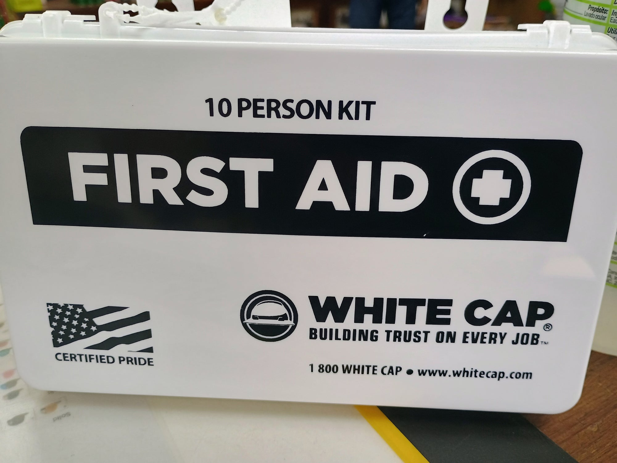 FIRST AID KIT 10 PERSON