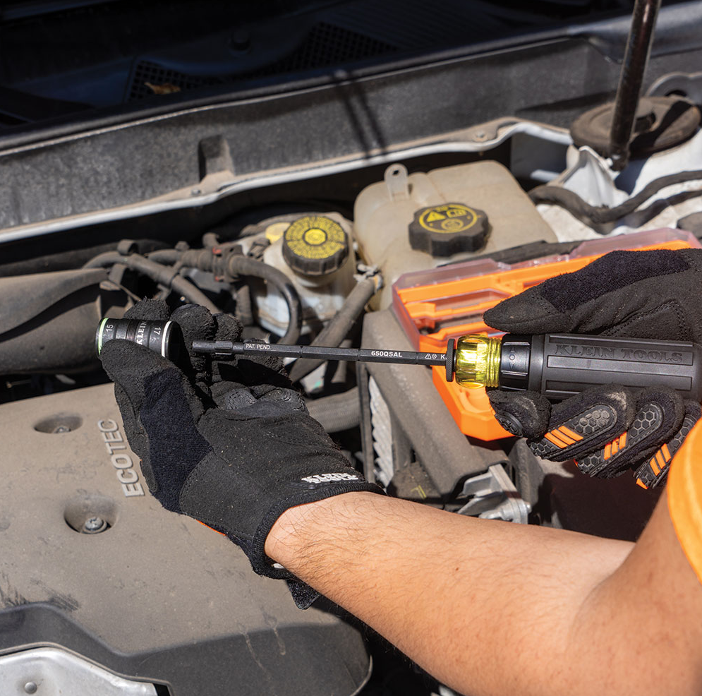 65242 Flip-16 KNECT™ Ratcheting Impact Flip Socket Screwdriver Set